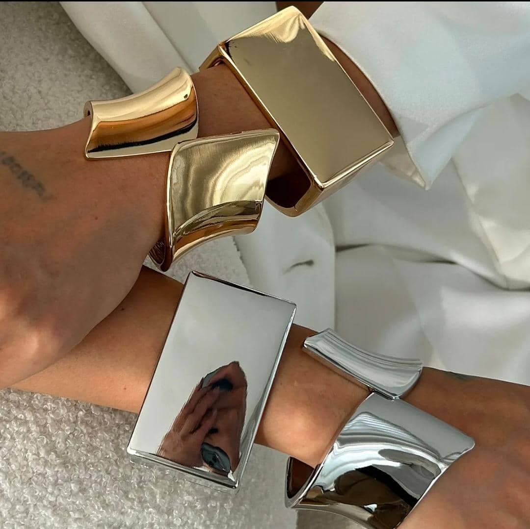 Chunky bangles